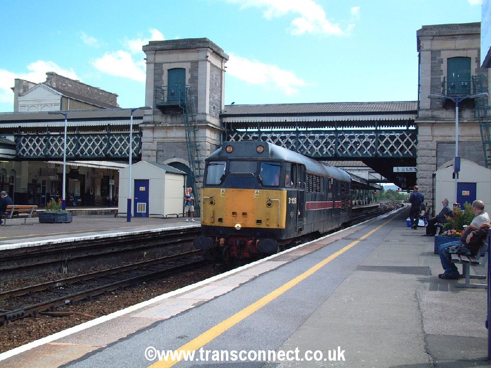 Loco 31128 Thru exeter St Davids 090706.JPG